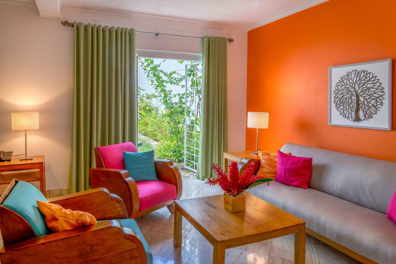 Hotel Montana Pétionville Buitenkant foto